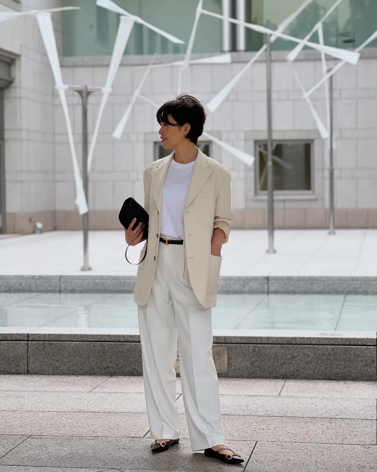 メンズライクな気分も“トーン・オン・トーの画像_3