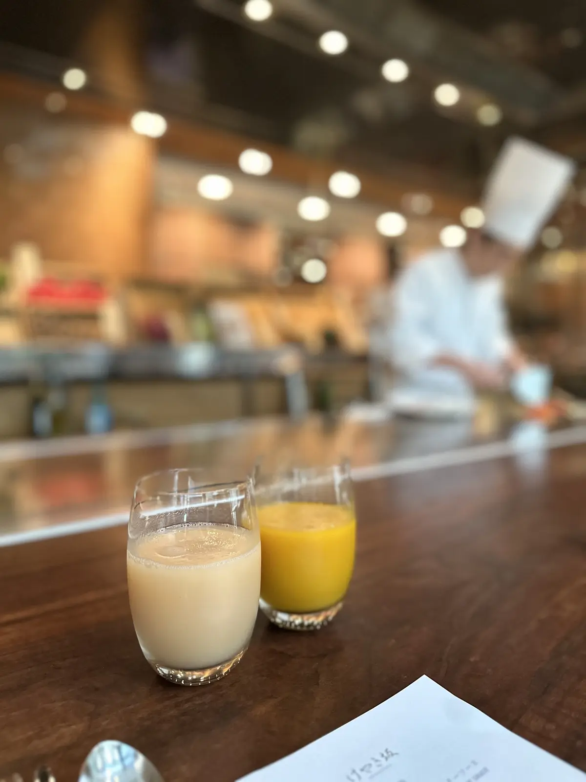 ZARAのフリンジワンピースで娘とホテルの画像_1