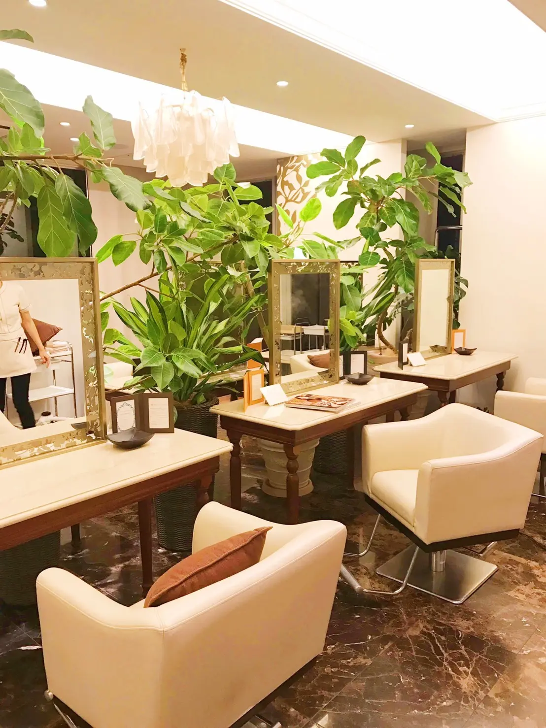 サロンでリッチなヘアケアをの画像_1