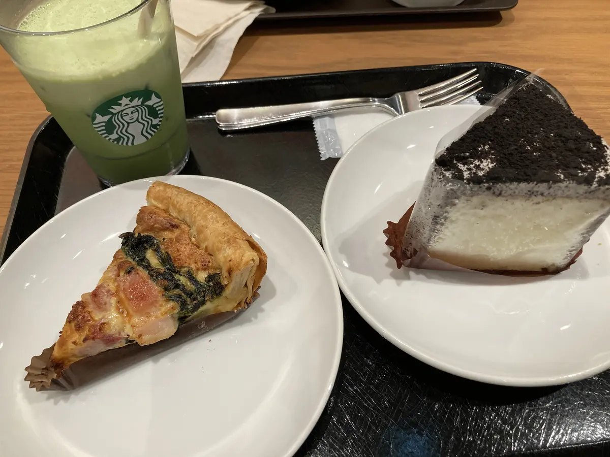 スタバ　季節限定　カフェ　お出かけ　