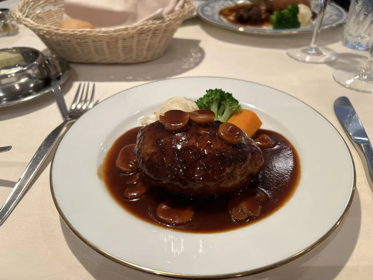 上野根岸の老舗洋食・香味屋でランチの画像_9