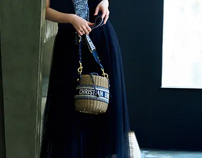 50代が上品に持てる人気ブランドの「かごバッグ」