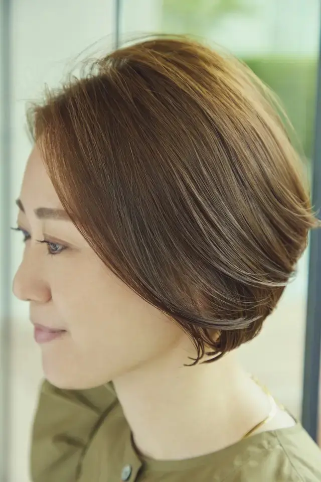 ダメージレスで白髪カバーを。ケア効果の高い“オーガニックカラー”という選択【50代髪型・ヘアスタイル】