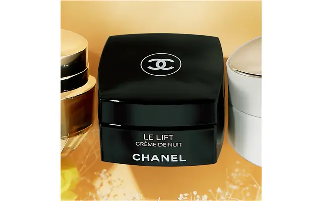 ル リフト クレーム ドゥ ニュイ 50ml ￥17,000／シャネル