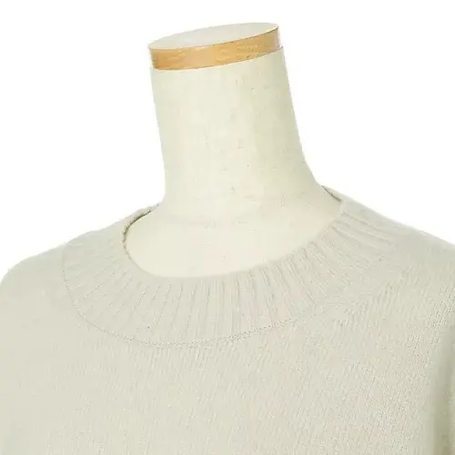 “上質素材”と“シルエットの美しさ”にこの画像_4