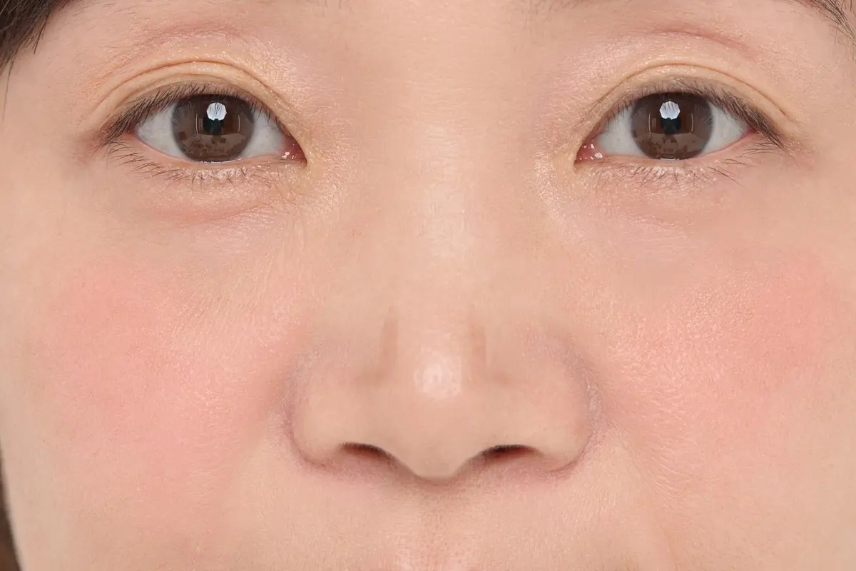 OurAge×Webエクラ 「レ」の字を外側にぼかす