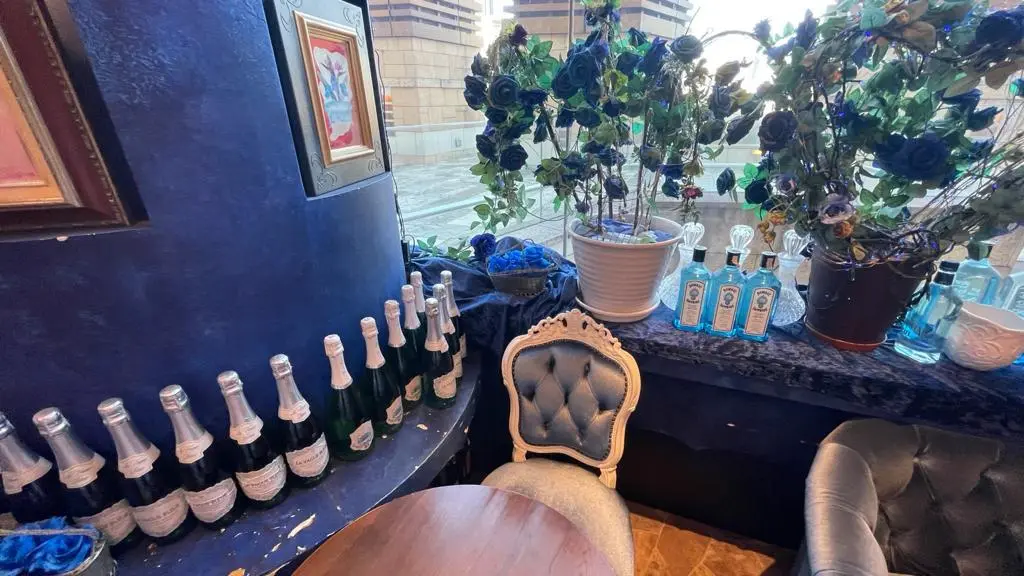 前の写真と同じく店内の様子。