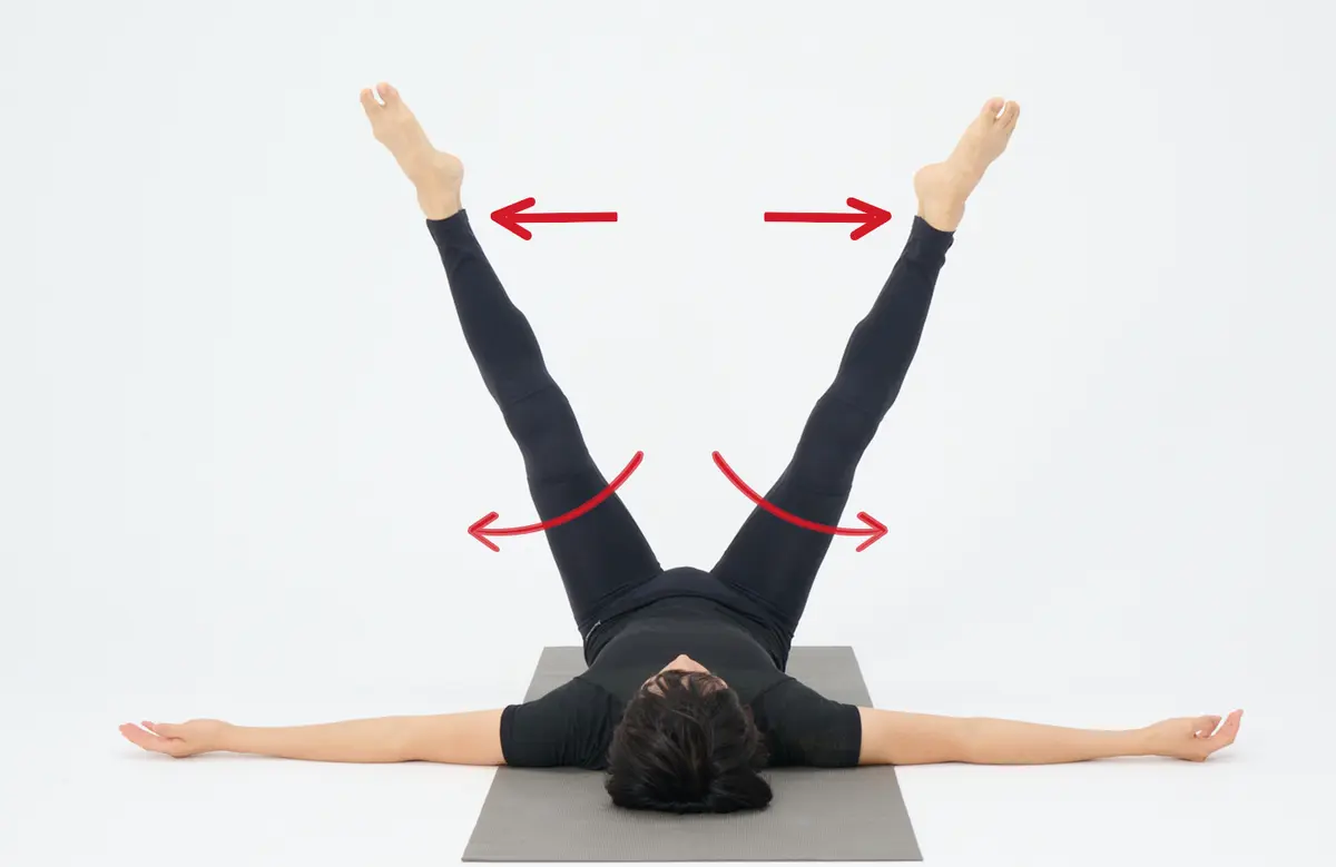 OurAge×Webエクラ　床バレエ_脚上げクロス_03