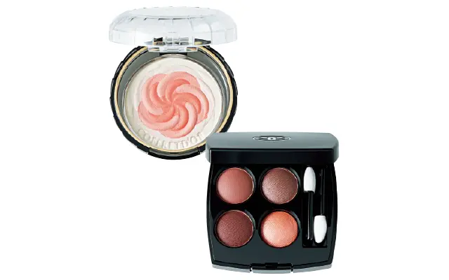 シャネルのレ キャトル オンブル 354とカネボウ化粧品コフレドール スマイルアップチークスN EX07