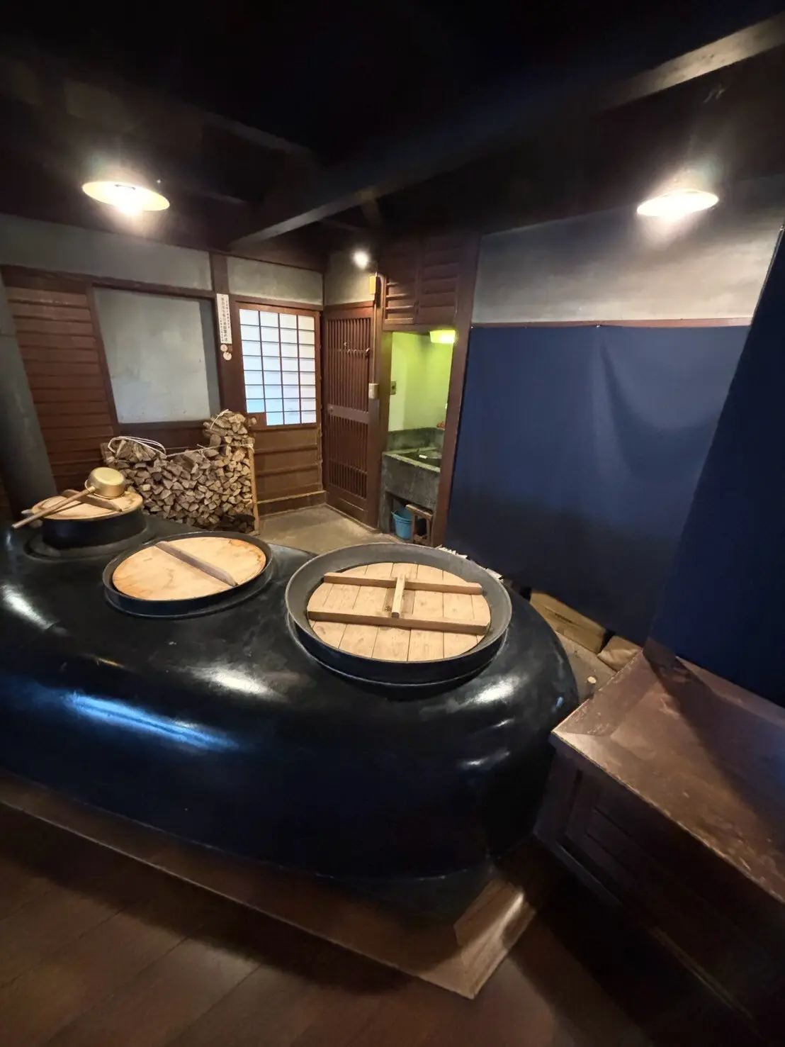 雰囲気ある店内