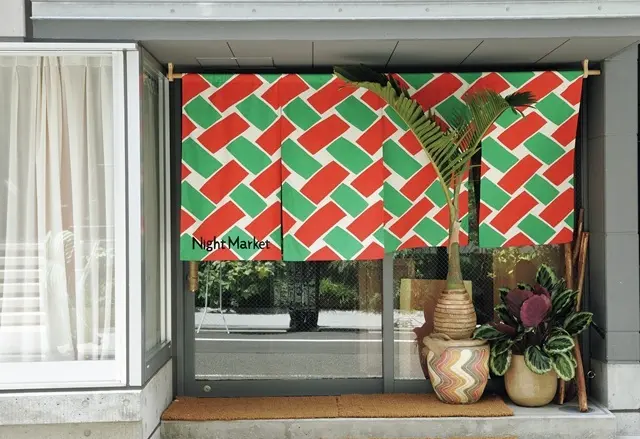 『 Night Market 』 ナイトマーケット外観
