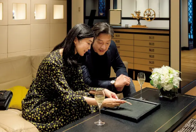 ヴァシュロン・コンスタンタンの2階のサロンスペース