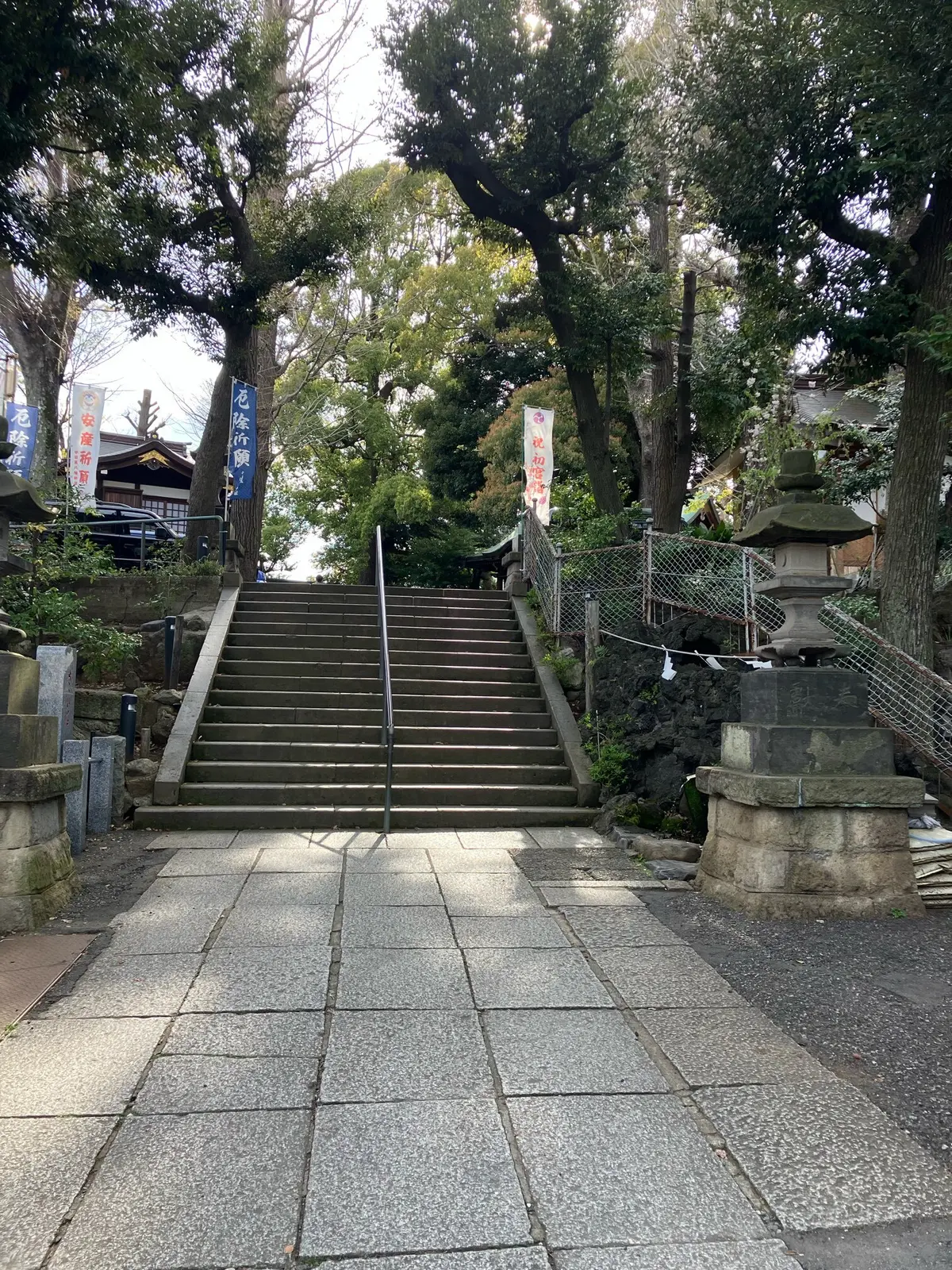 中目黒　三峯神社　中目黒八幡神社 三峯神社分社　jマダムのブログ　御朱印　パワースポット　さざれ石　かわいい御朱印　東京三峯神社