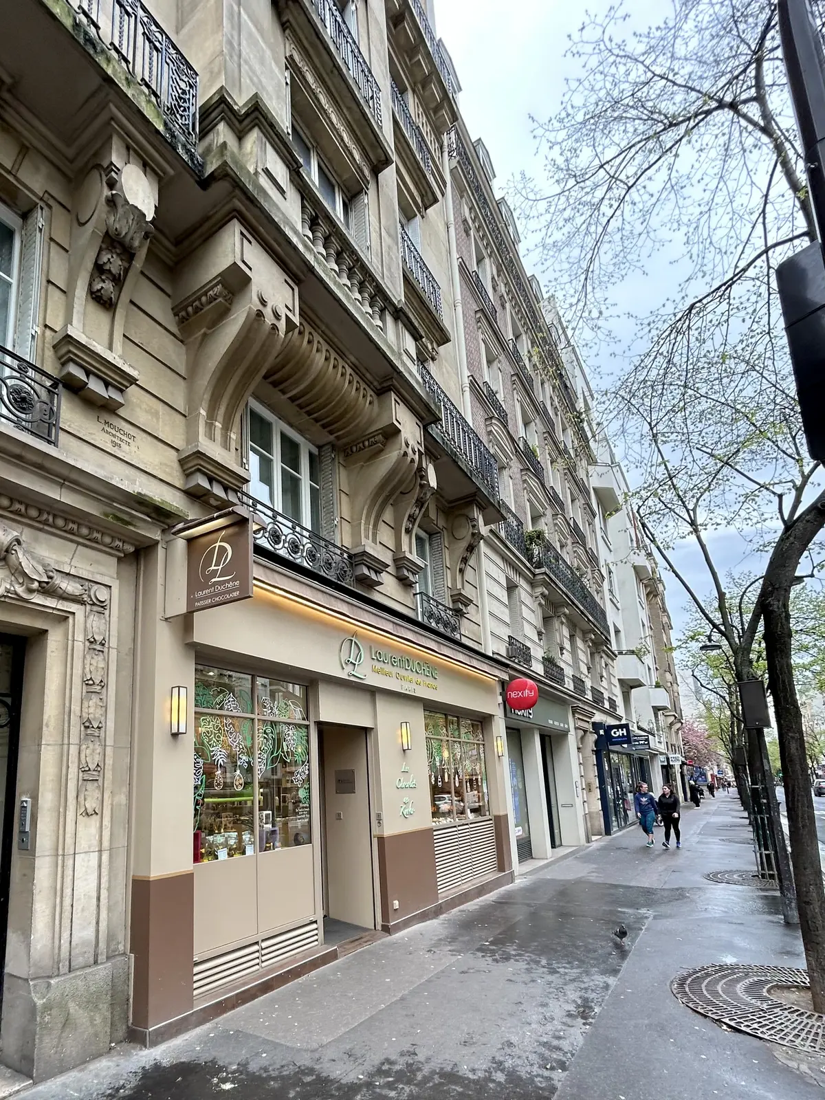 パリ　パン屋　ブーランジェリー