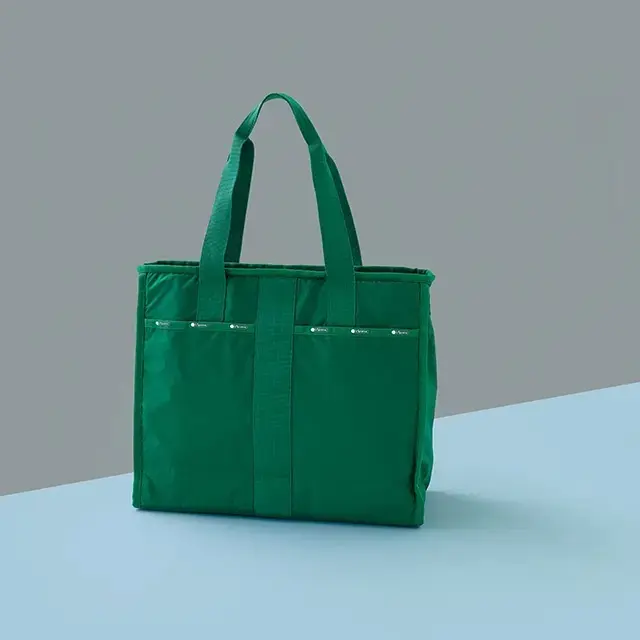 エクラ編集部スタッフがひと目惚れ！レスポートサックのトートバッグ＆バーバリーのナイトバッグ