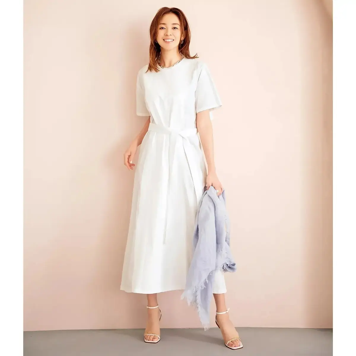 50代、夏の旅行に持っていくなら、このワンピース！おしゃれな旅スタイル14選