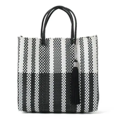 お買い物バッグにもデイリー使いにも“楽かわバッグ”が欲しい！