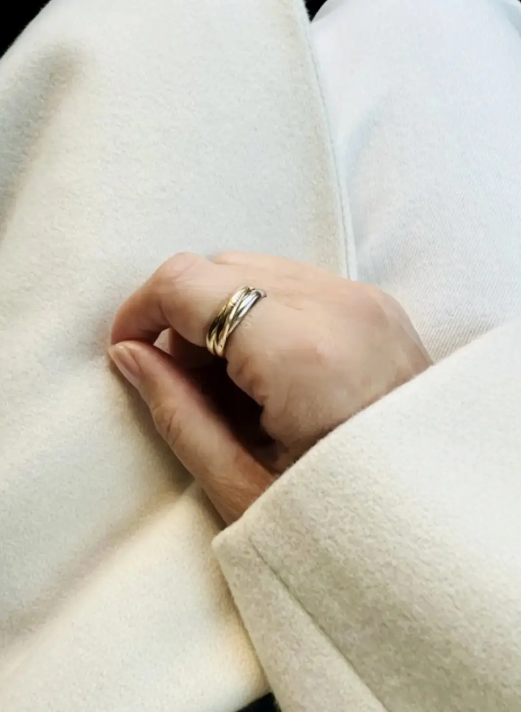 スカーフを添えて冬の首周りを華やかに♪の画像_4