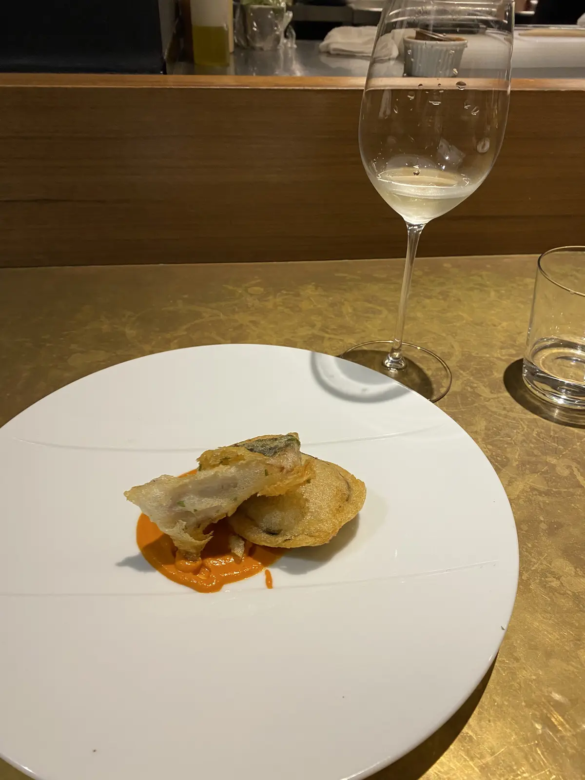 ナスと魚のフリットとパプリカソース