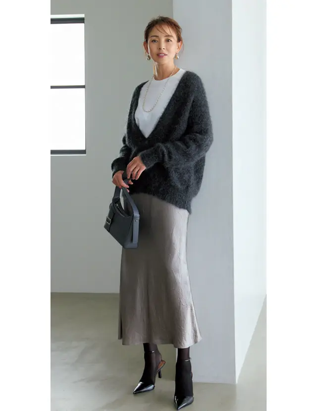 プルミエ アロンディスモンのタイトスカート