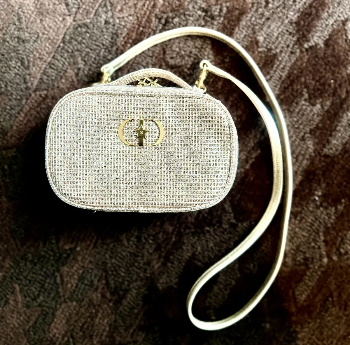 ポーチをバッグに