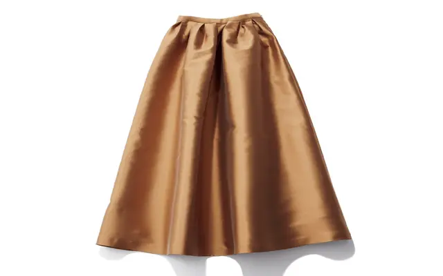 サードマガジン PR 中山彩子さん【サードマガジンのボリュームスカート】