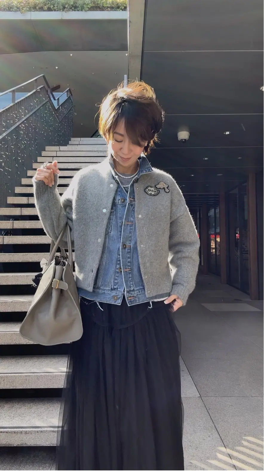 ハーフコートで秋の装いをアップデートの画像_5