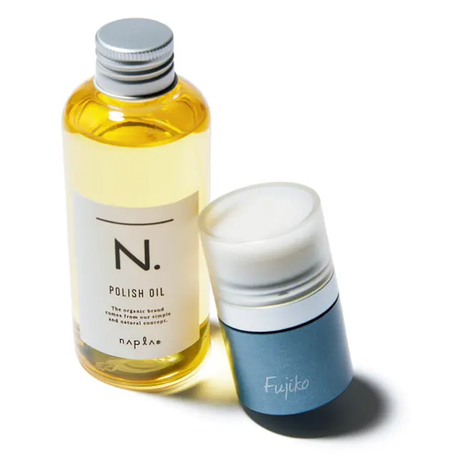 FujikoのFFPパウダーとナプラ（N.）のN. ポリッシュオイル