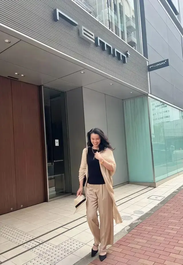 おしゃれな50代が着こなす「ユニクロ・GU」大人の秋コーデ