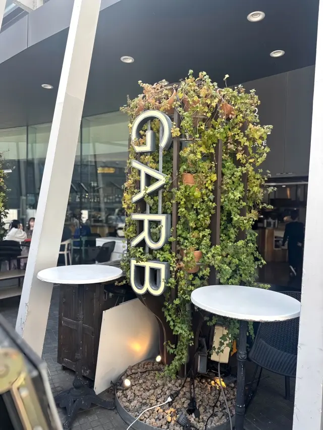 春スタイルで大好きな大阪を満喫。の画像_2