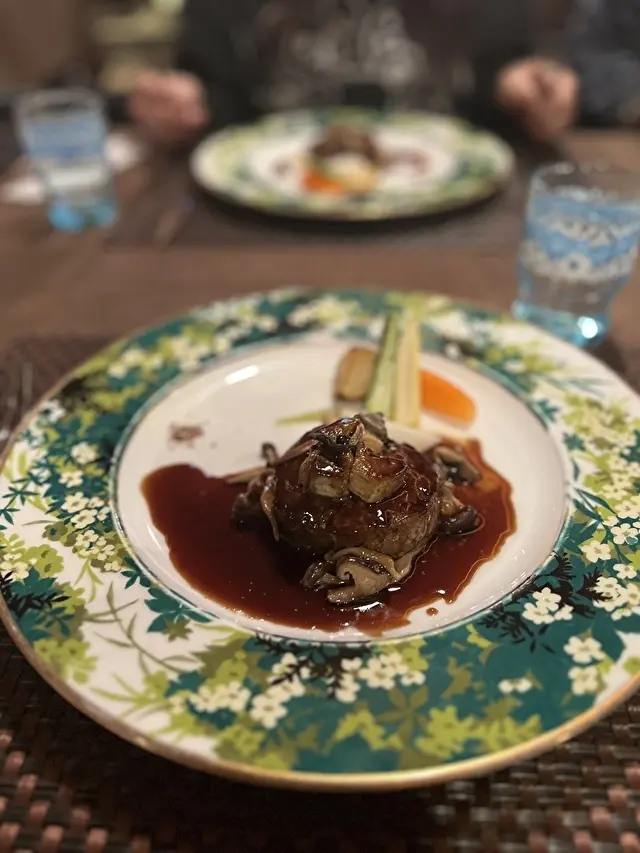 メインのお肉料理