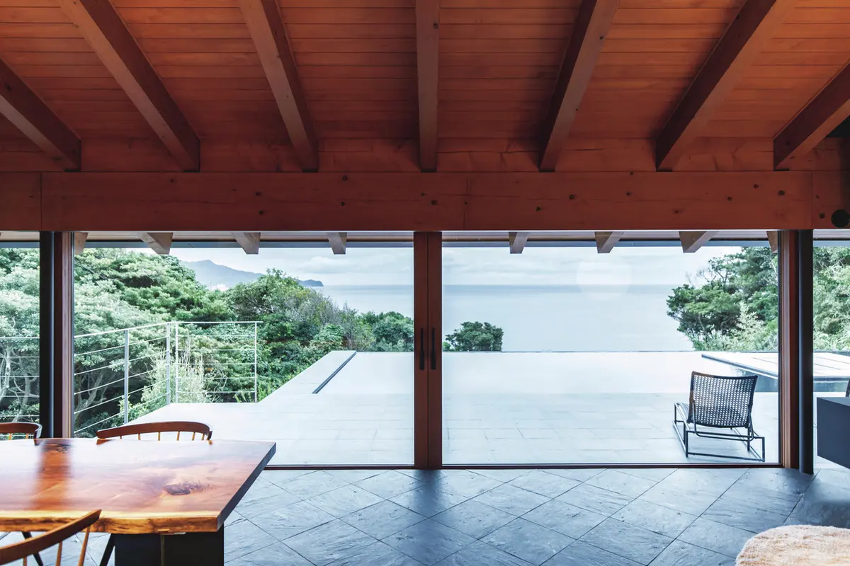 リビングからは、駿河湾を一望に