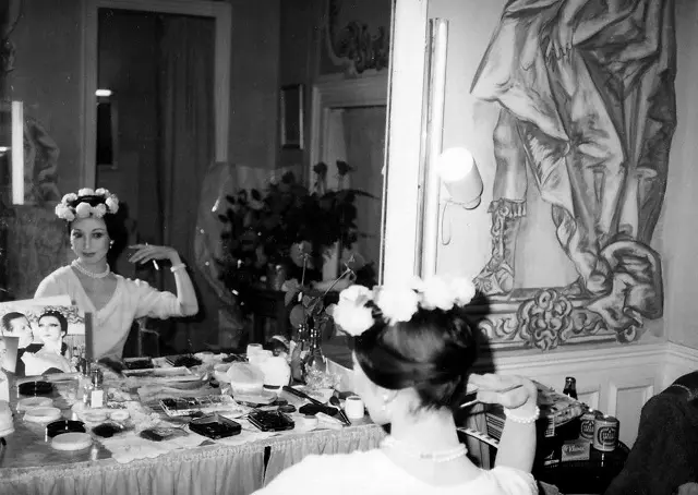 ’82年、パリ・オペラ座に日本人として初出演。プリマバレリーナだけが与えられる個室の楽屋にて。