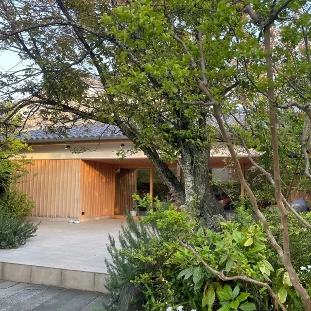 富山県にある注目レストラン「ピアット スズキ チンクエ」の外観