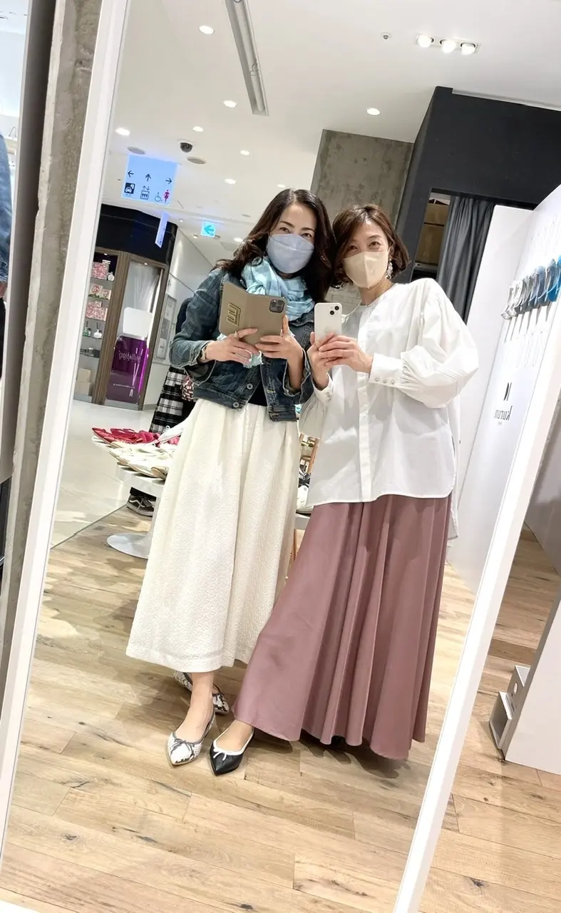 水色×白コーデで二子玉川へお出かけ♩の画像_3