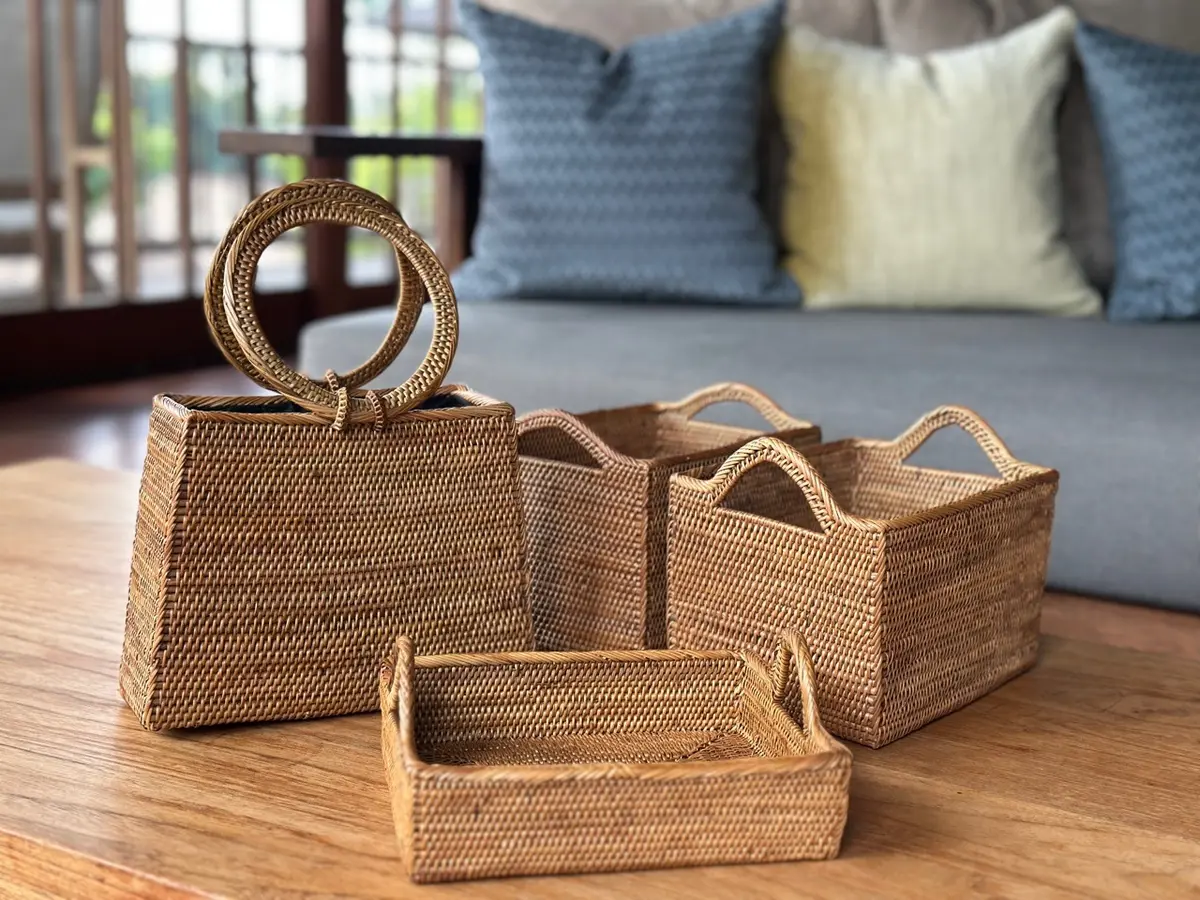 バリ　ウブド　アタ