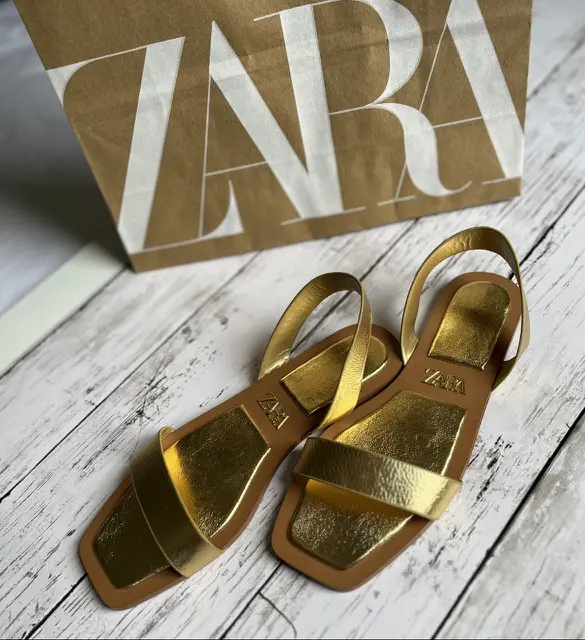 ZARAサンダル