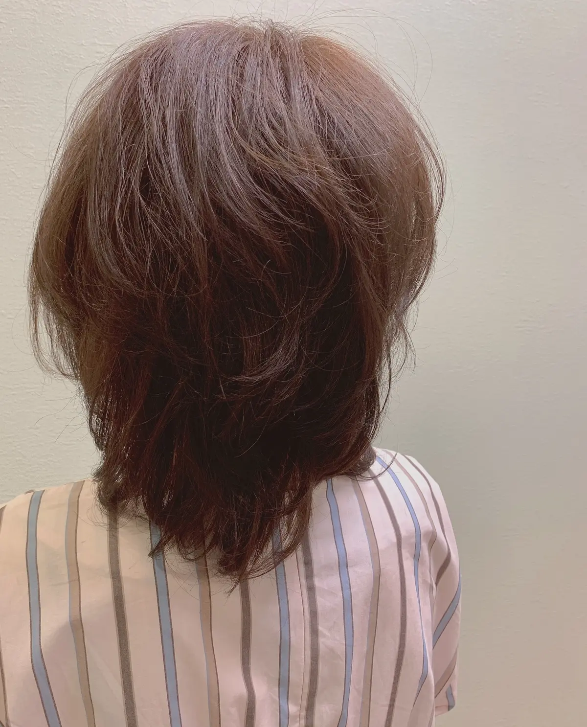 アラフィー世代　髪型　ヘアカラー