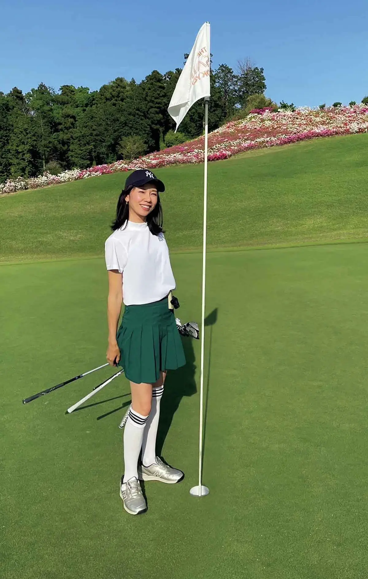 女性同士のラウンドは好きな カラーで楽しくプレーします