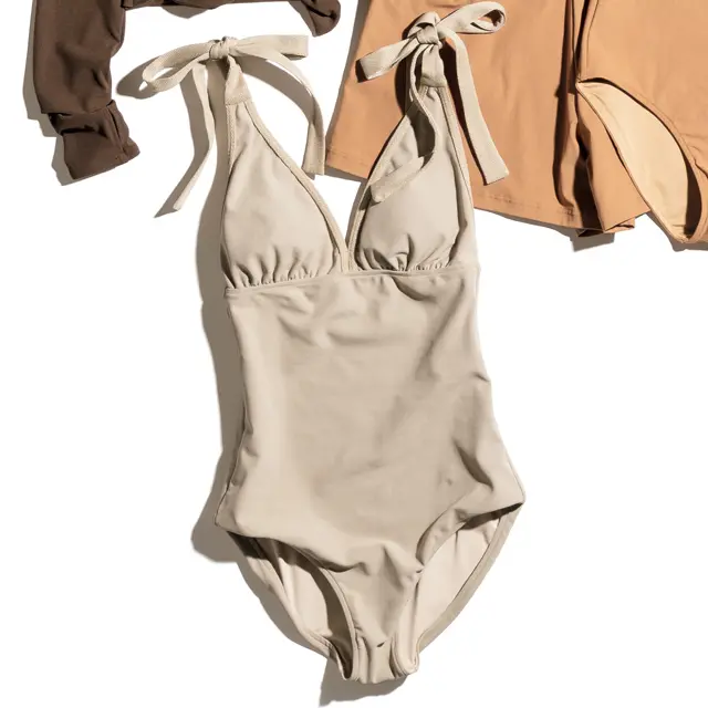 カレンソロジーの水着