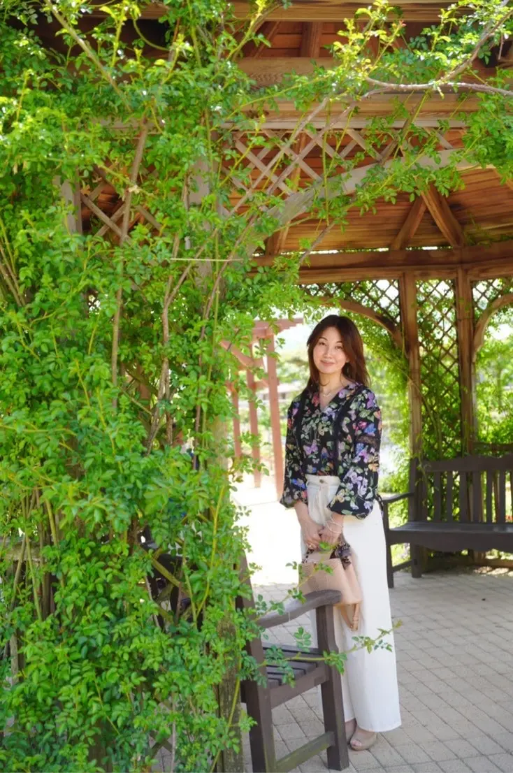 お気に入りトップスにGU白デニムで熊山英の画像_7