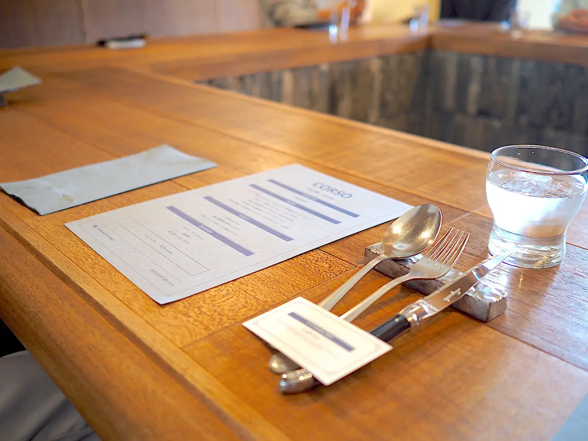 （11と12:30の2部制、前菜盛り合わせ・パスタ・デザート・食後のドリンク）