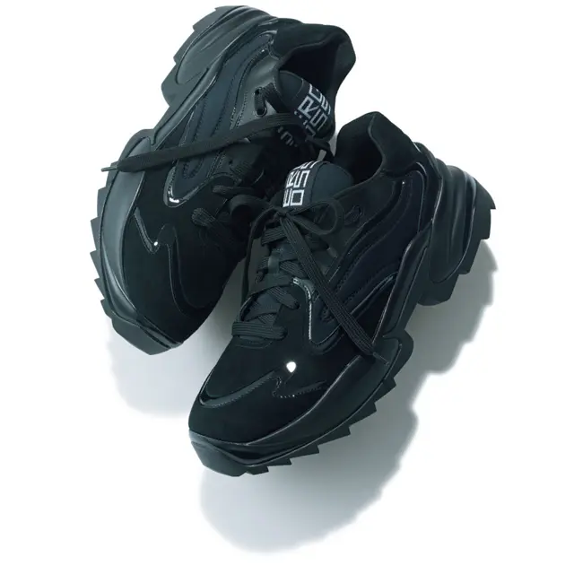 セルジオ ロッシ　黒スニーカー