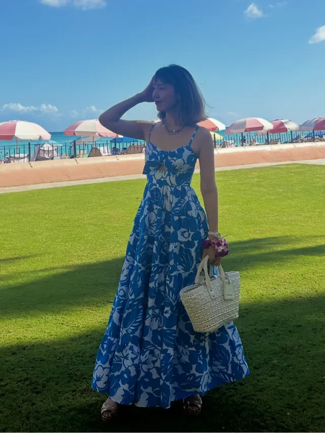 ラッキーモチーフを楽しむリゾートワンピーの画像_1