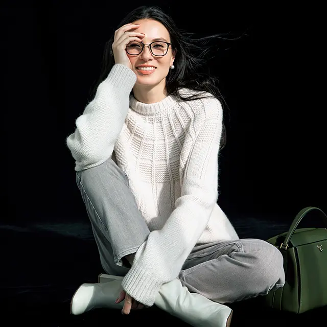 グレージュ　ニット