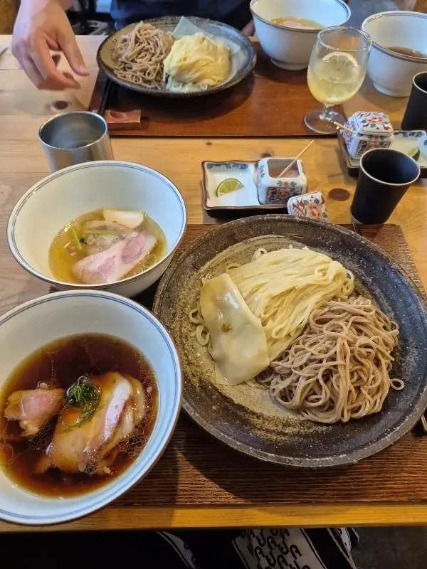 東京都食べログ1位の百名店！ラーメンFeeLで味わう至高の一杯