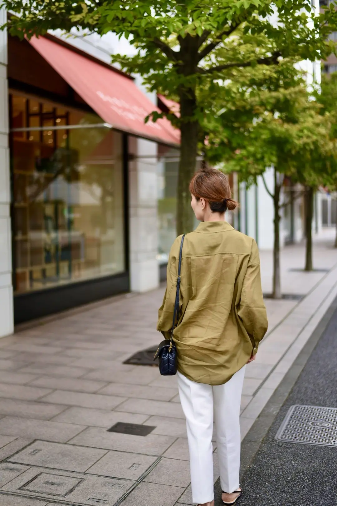 秋色シアーシャツで横浜・山下公園界隈への画像_1