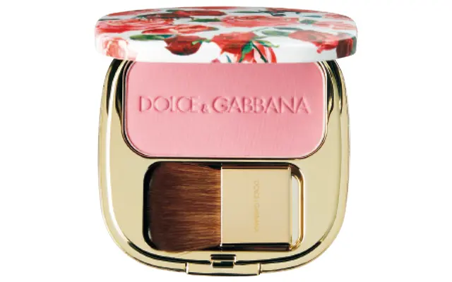 ドルチェ＆ガッバーナ ブラッシュオブローズ ルミナスチークカラー 200 ￥6,300／ドルチェ＆ガッバーナ ビューティ