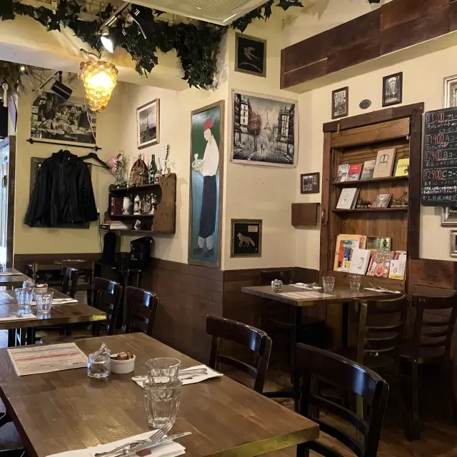 松陰神社前のリトルパリ、フレンチビストロの画像_2