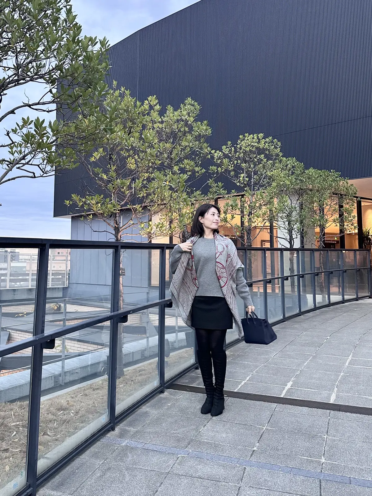 アラフィフ【ZARAのミニスカート】の画像_3